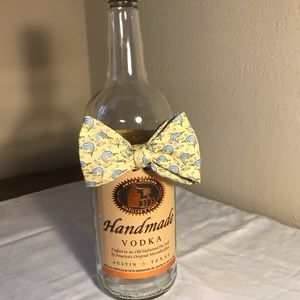 Vineyard Vines Sailfish Bow Tie
